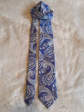 CANALI Italy 100% Silk Paisley Tie Blue Silver 1934 Collection Luxury